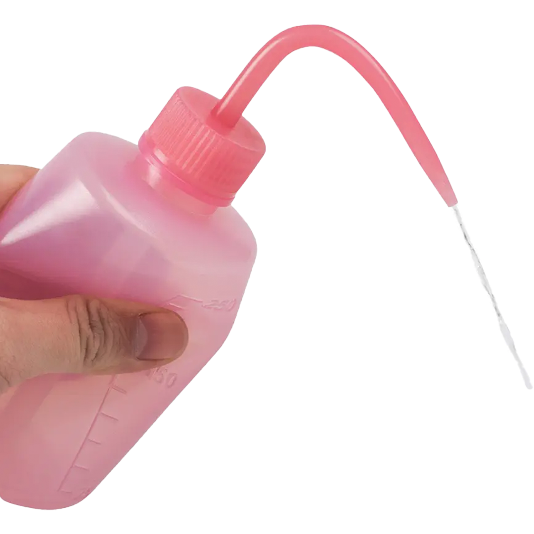 Dispensador de Agua 150 ml con Boquilla Curva | Botella Dosificadora Multiuso